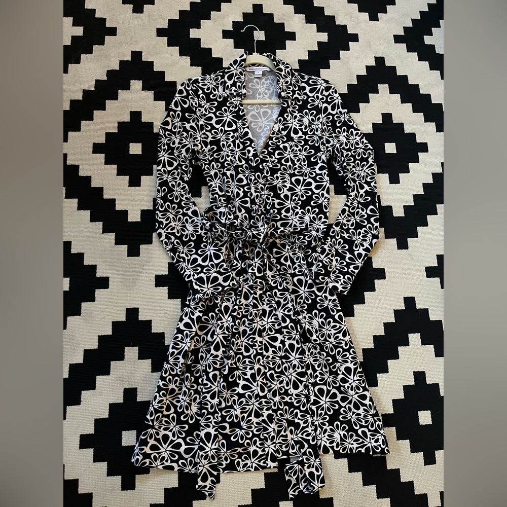 DIANE VON FURSTENBERG WRAP DRESS ❤️
